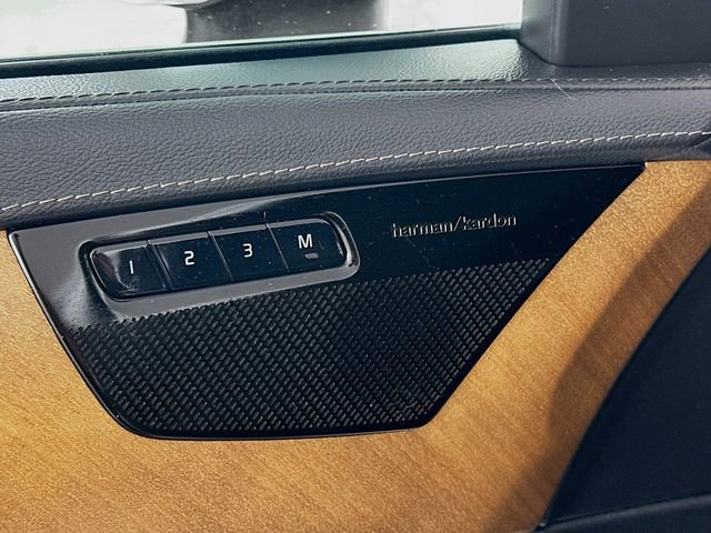 Used 2019 Volvo XC90 T8 Inscription w/ Protection Package Premier image 13