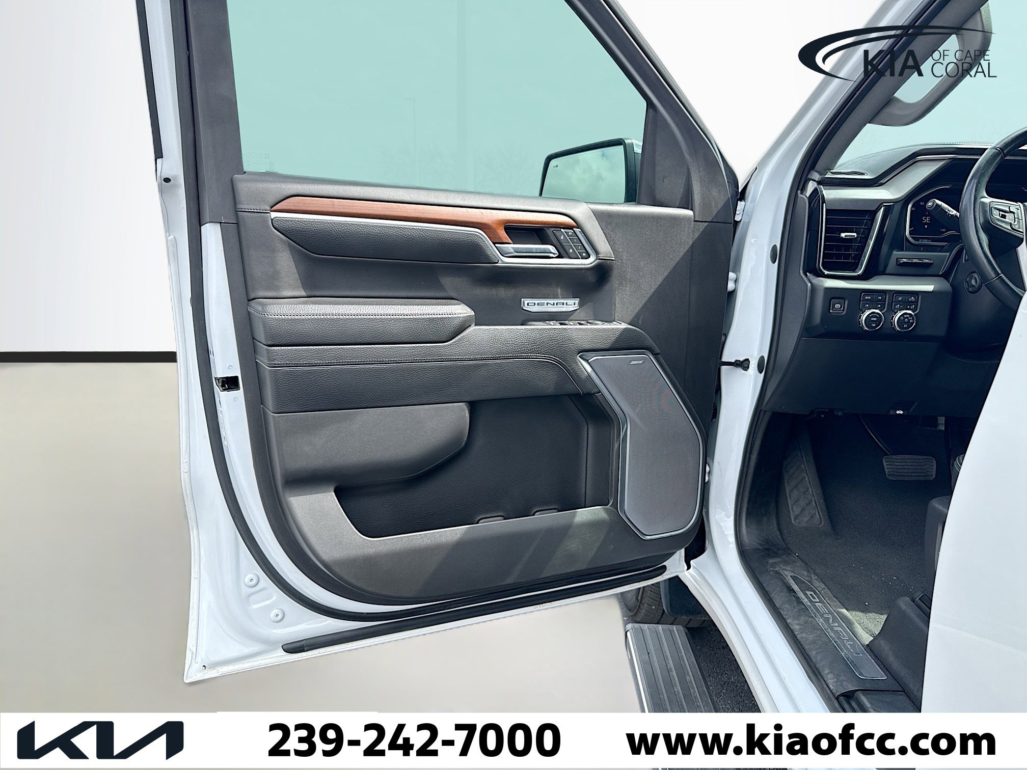 Used 2023 GMC Sierra 1500 Denali w/ Denali Reserve Package image 20