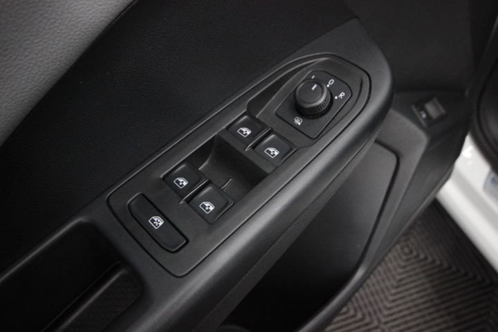 Used 2022 Volkswagen Taos SE w/ Panoramic Sunroof Package AWD/4WD image 12