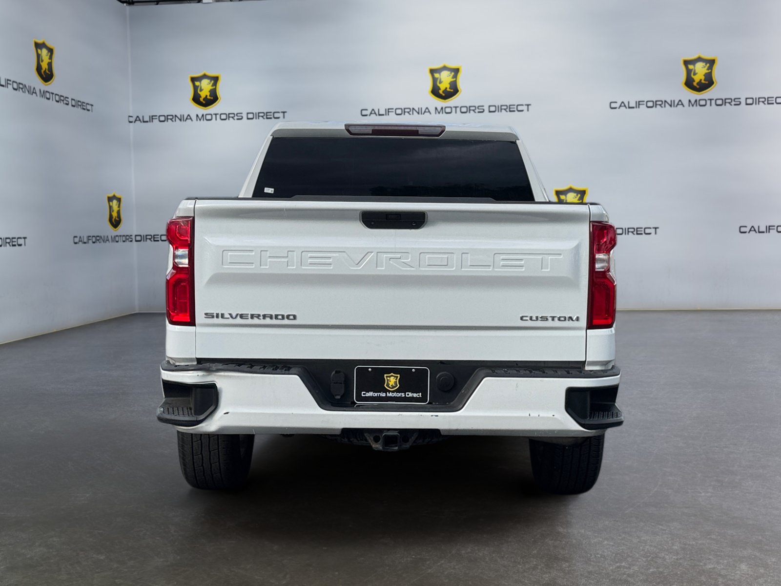 Used 2020 Chevrolet Silverado 1500 Custom w/ Custom Value Package AWD/4WD image 4