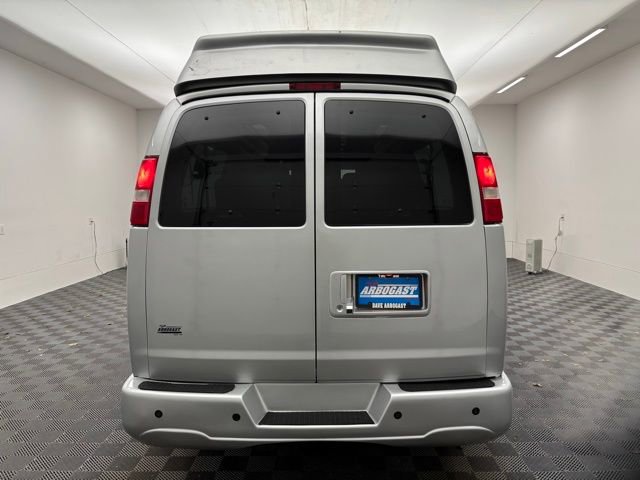Used 2019 GMC Savana 2500 Extended w/ Enhanced Convenience Package image 8