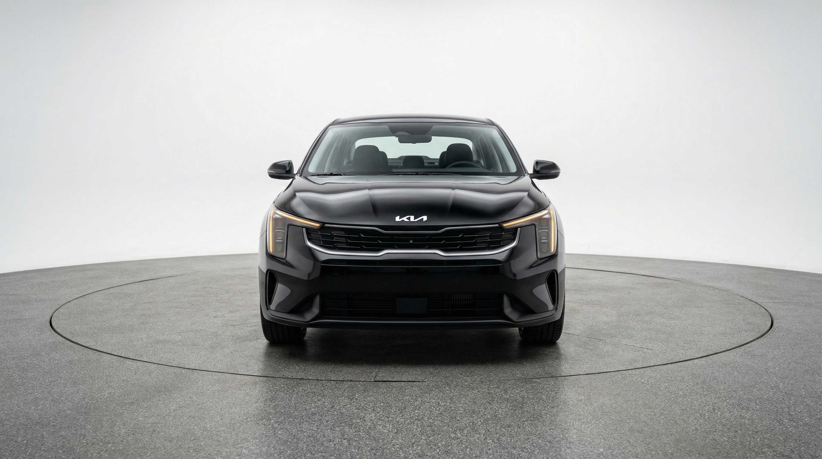 Used 2025 Kia K4 FWD image 2