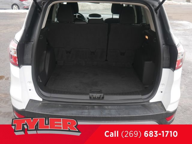 Used 2018 Ford Escape SE image 19