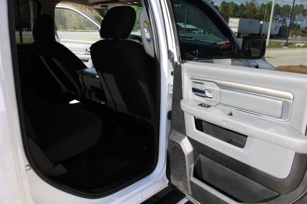 Used 2019 RAM 1500 Warlock AWD/4WD image 12