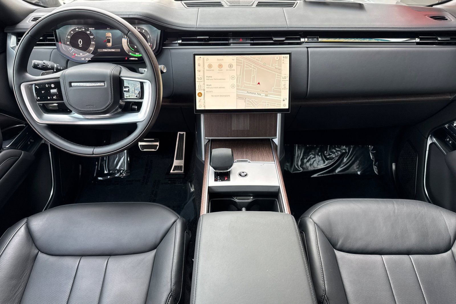 Used 2024 Land Rover Range Rover Autobiography image 14