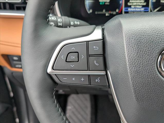 New 2025 Toyota Highlander Platinum image 20