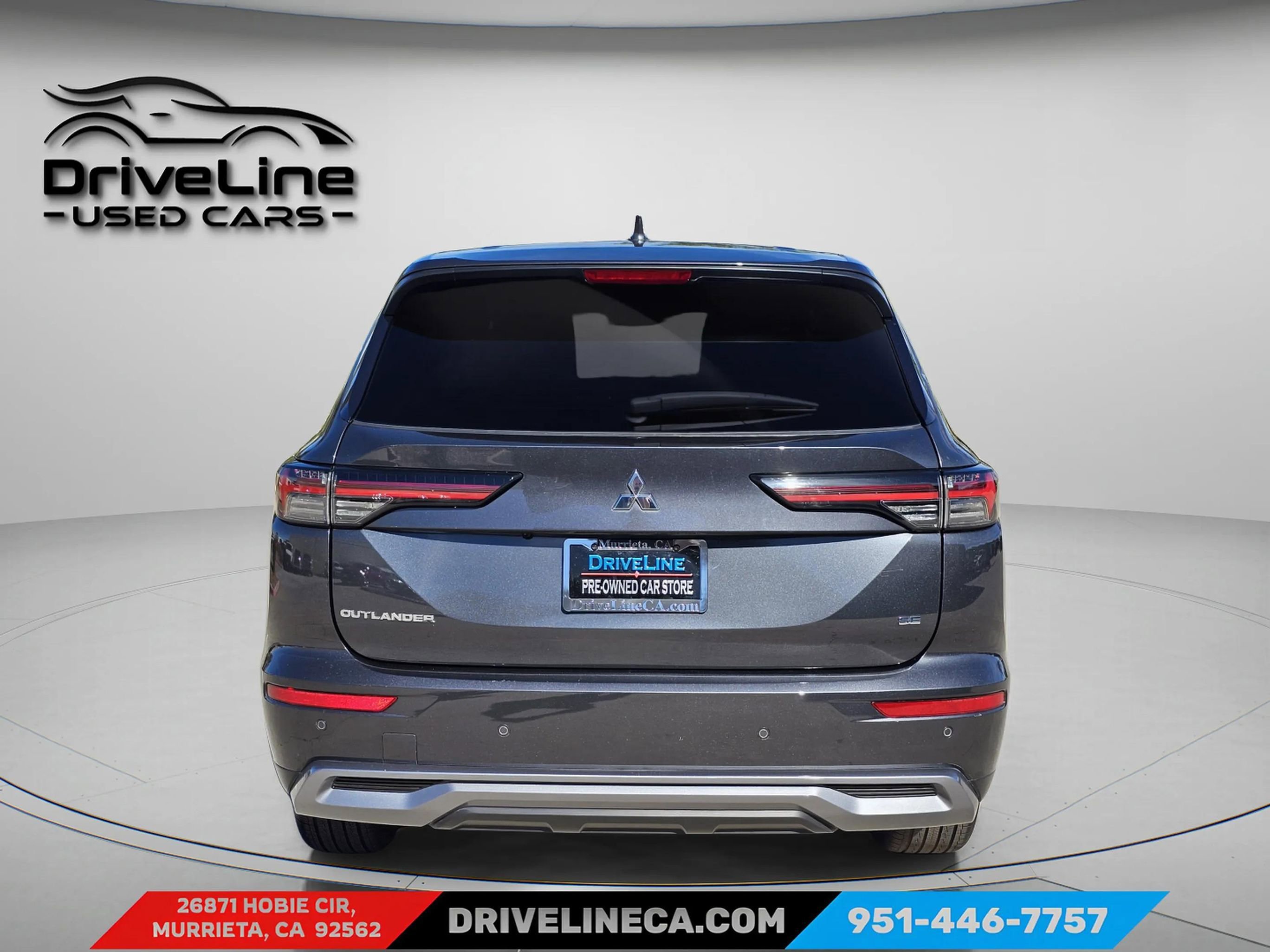 Used 2025 Mitsubishi Outlander SE FWD image 3