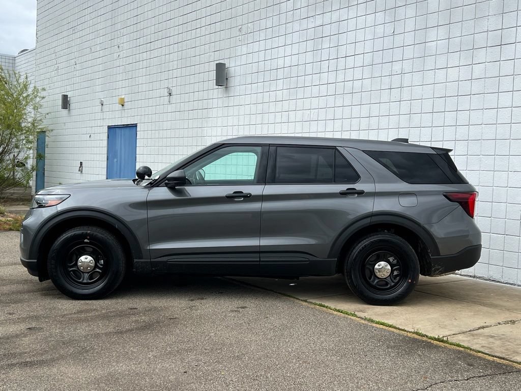 New 2025 Ford Explorer 4WD Police Interceptor image 2