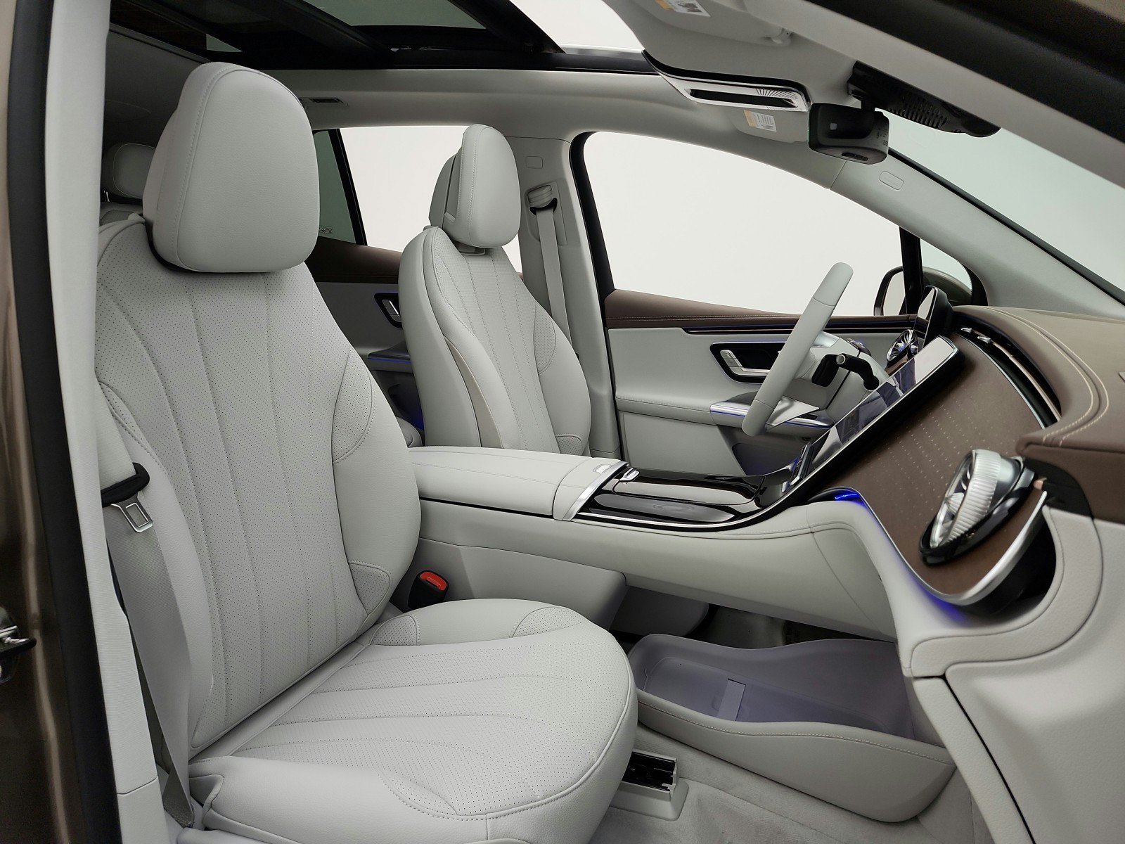 New 2027 Mercedes-Benz EQE 320+ SUV image 14