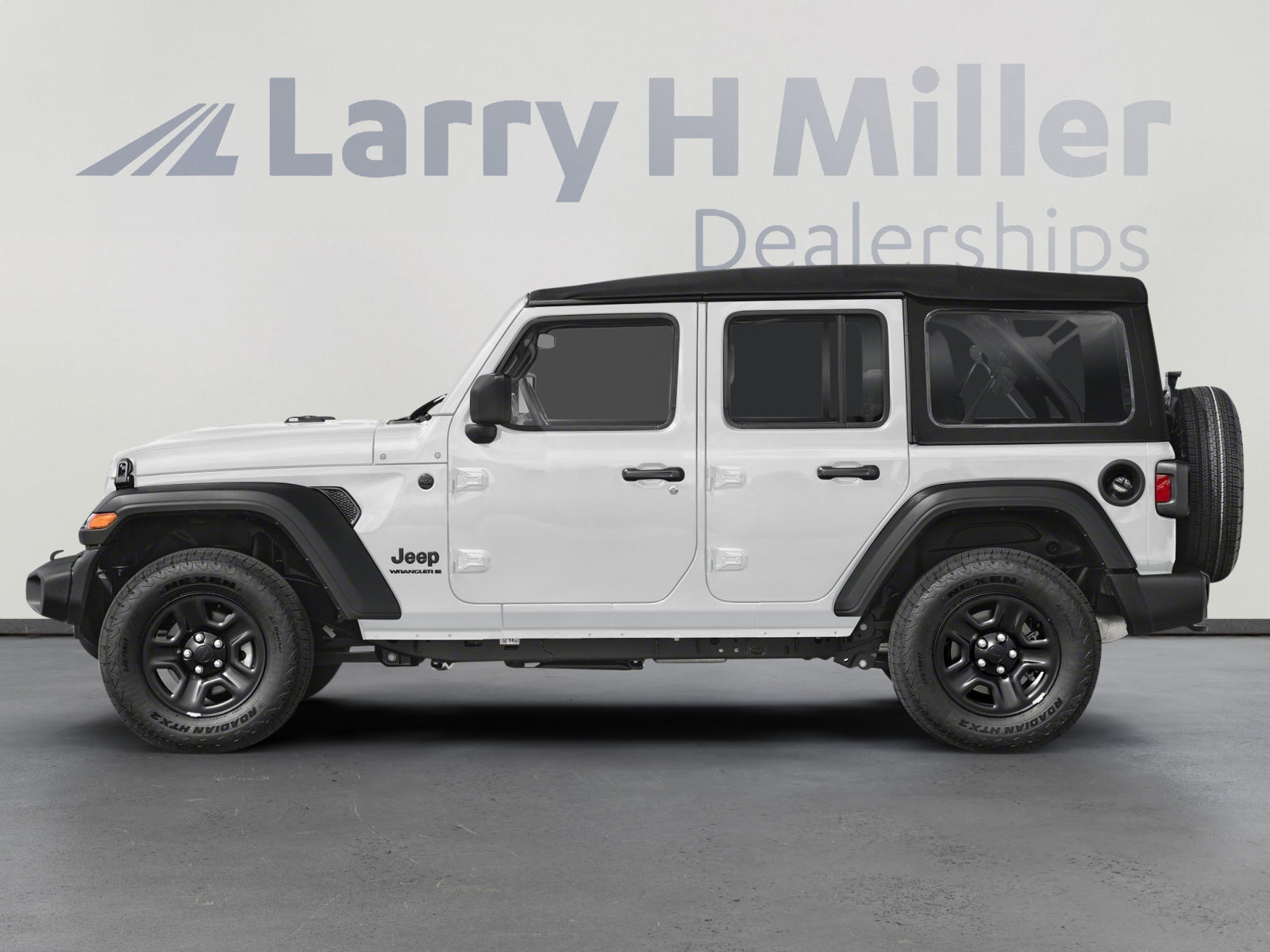 Used 2025 Jeep Wrangler Sahara image 3