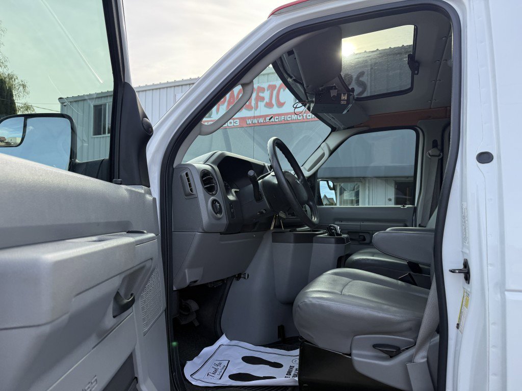 Used 2013 Ford E-150 and Econoline 150 w/ PWR Group RWD image 14