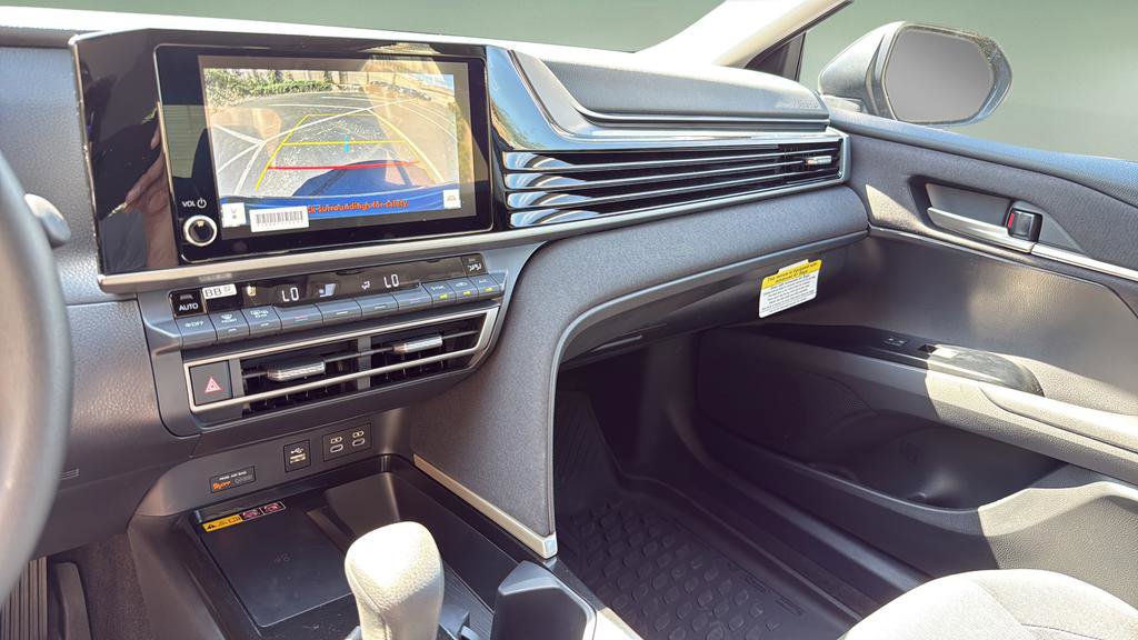 Certified 2025 Toyota Camry LE image 29