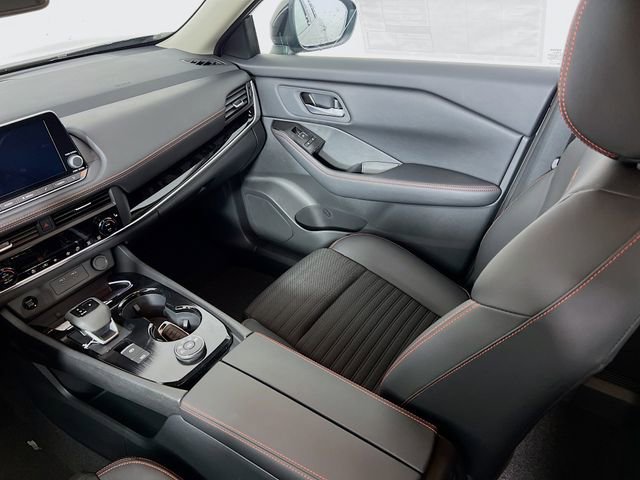 New 2026 Nissan Rogue SV image 21