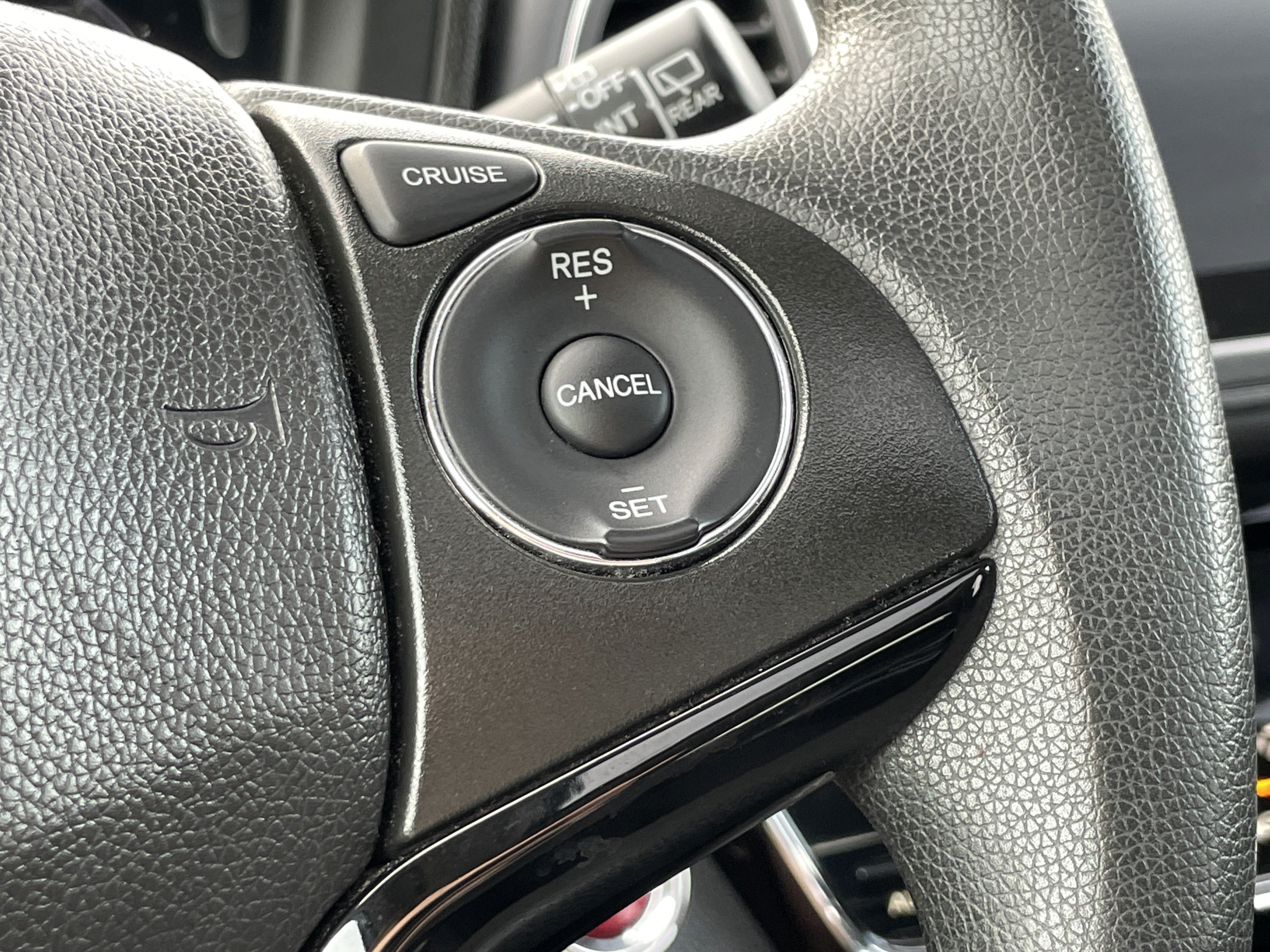 Used 2018 Honda HR-V EX image 19