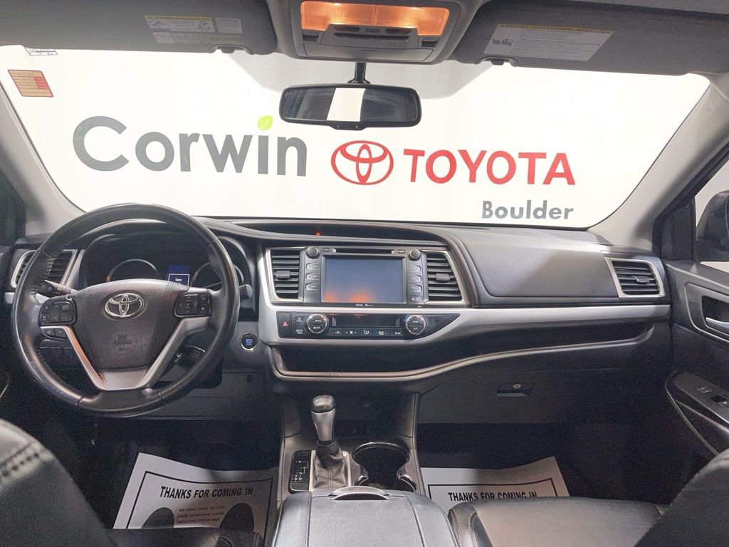 Used 2015 Toyota Highlander XLE image 18