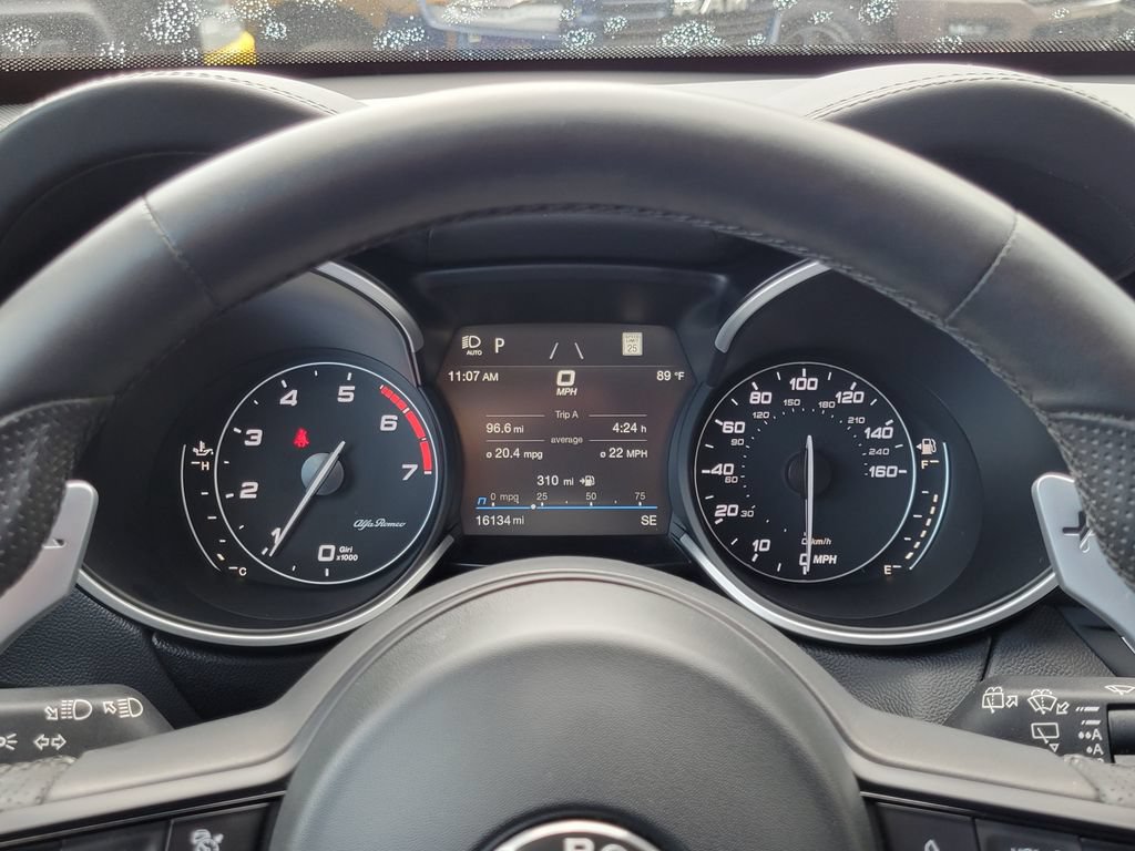 Used 2023 Alfa Romeo Stelvio Veloce AWD/4WD image 7
