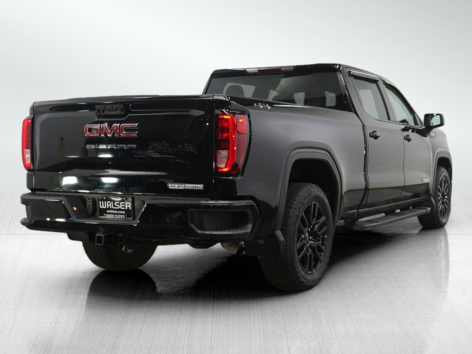 Used 2022 GMC Sierra 1500 Elevation w/ Max Trailering Package AWD/4WD image 5