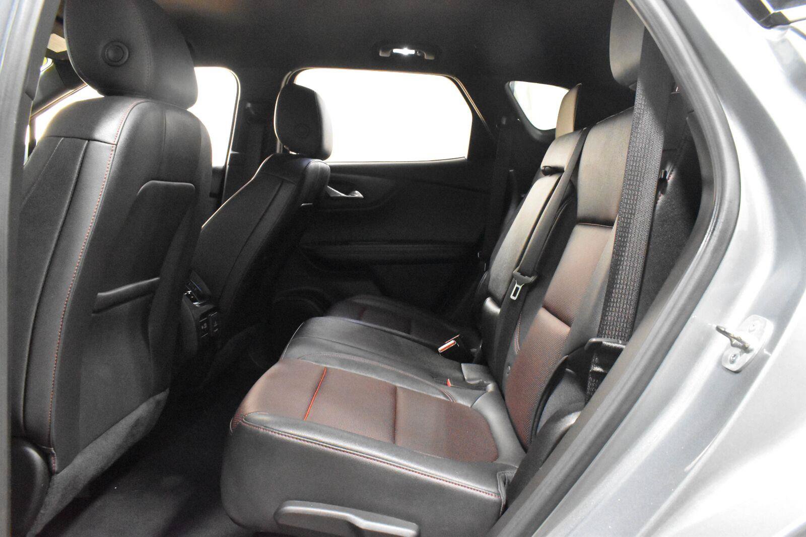 Used 2025 Chevrolet Blazer RS FWD image 4