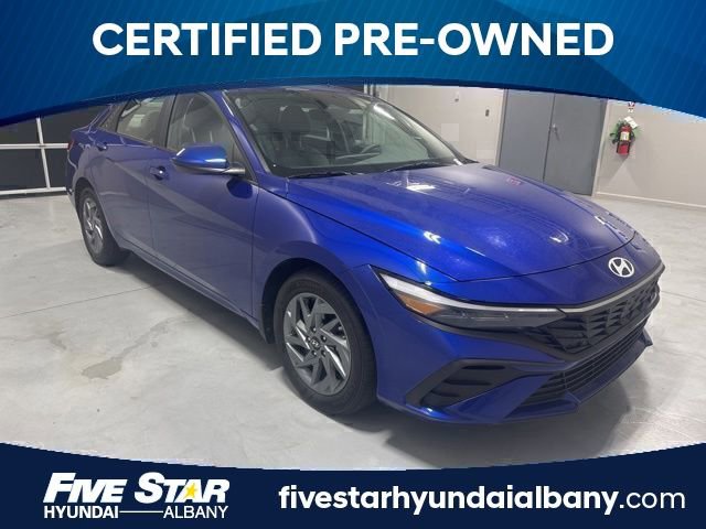 Used 2025 Hyundai Elantra Hybrid FWD image 1