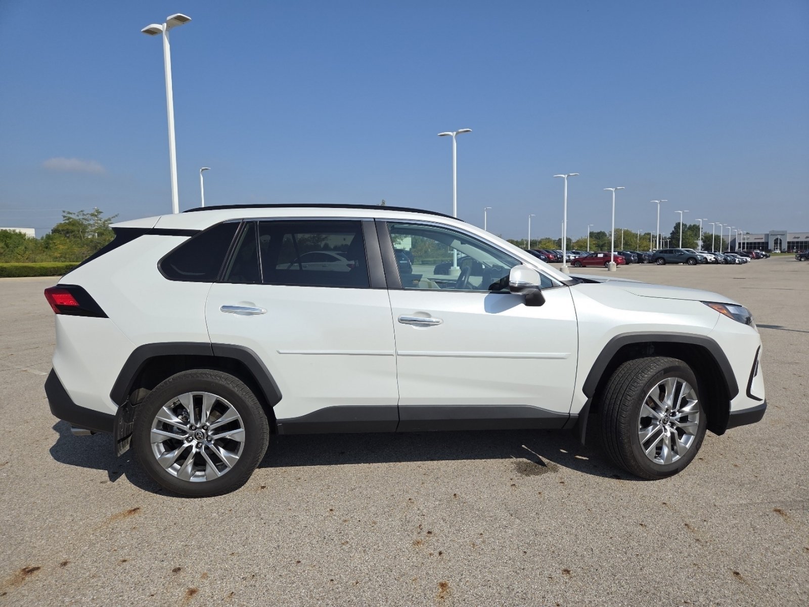 Used 2025 Toyota RAV4 Limited w/ Weather Package AWD/4WD image 18