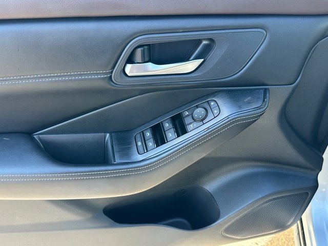 Certified 2023 Nissan Rogue SV w/ SV Premium Package image 20