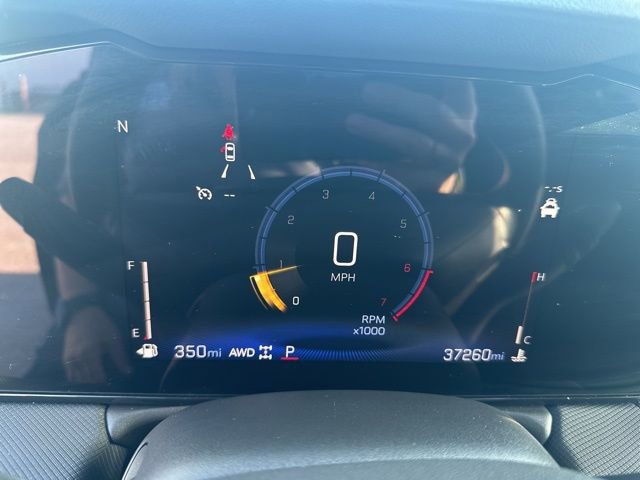 Used 2025 Chevrolet TrailBlazer LT AWD/4WD image 17