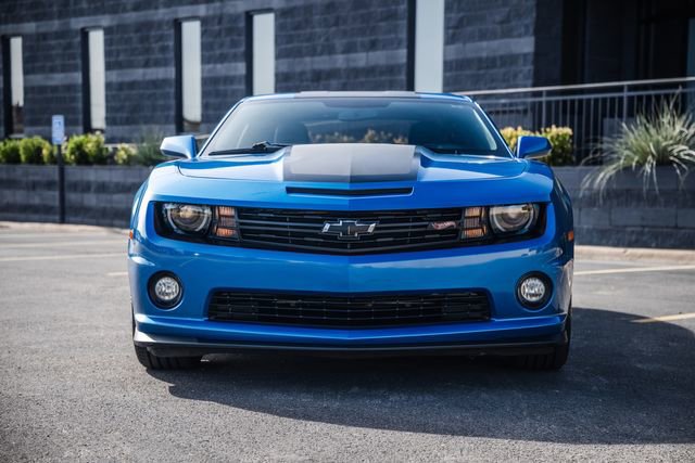 Used 2013 Chevrolet Camaro SS w/ Hot Wheels Special Edition image 15