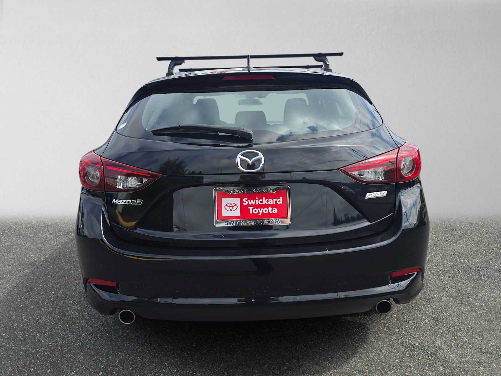 Used 2017 MAZDA MAZDA3 Sport FWD image 4