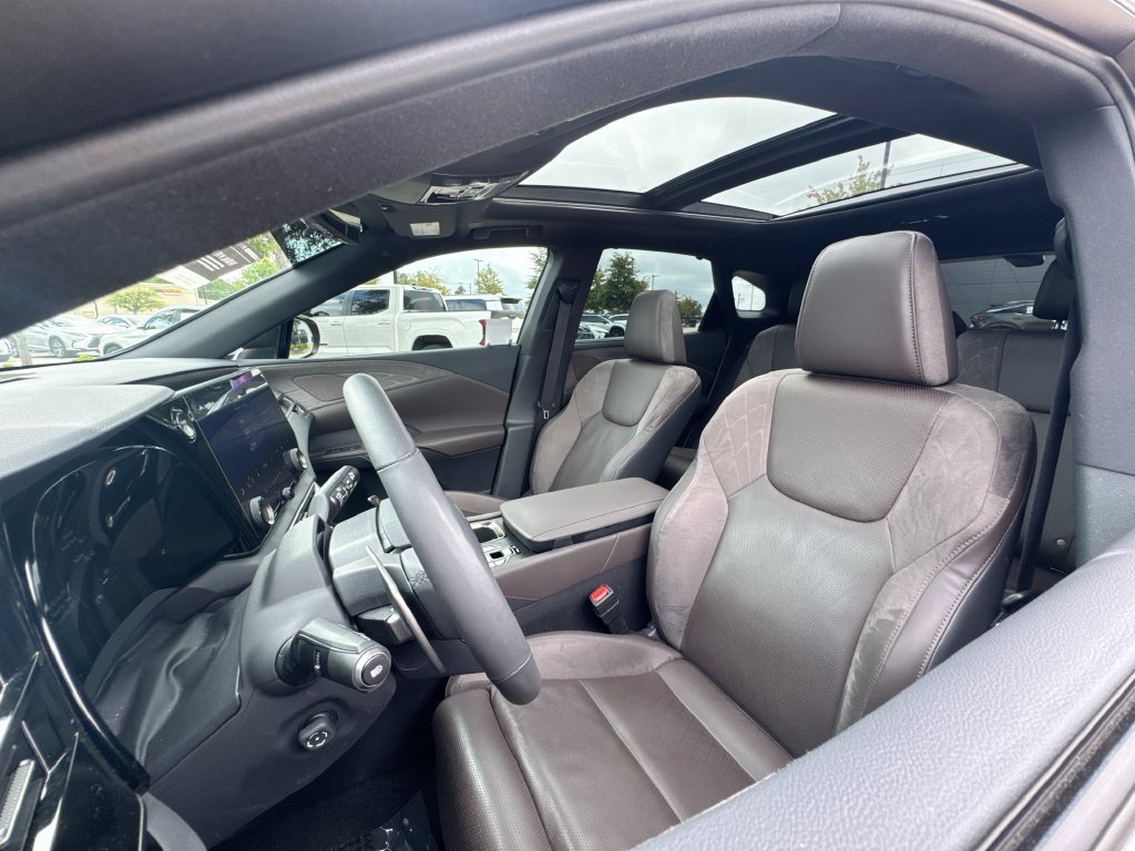 Used 2025 Lexus RX 350 w/ Convenience Package AWD/4WD image 12