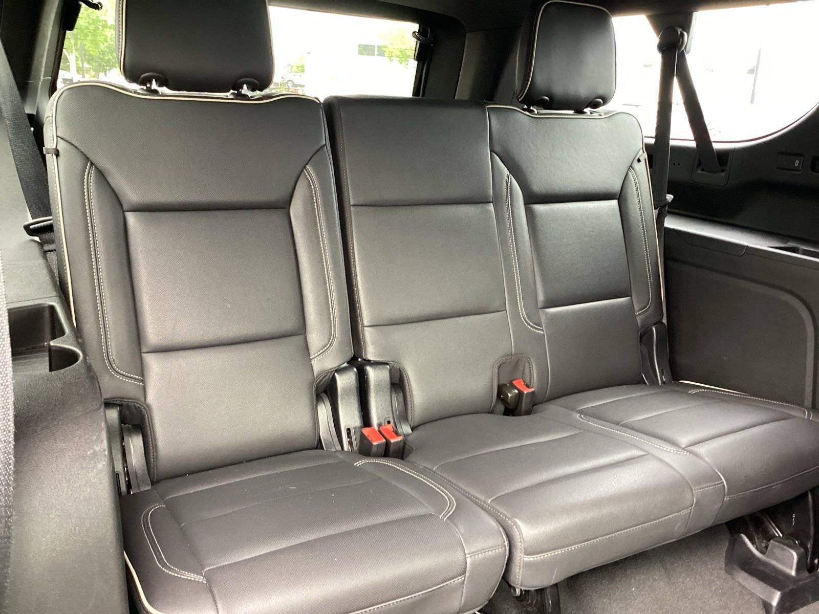 Used 2023 Chevrolet Suburban Premier AWD/4WD image 20