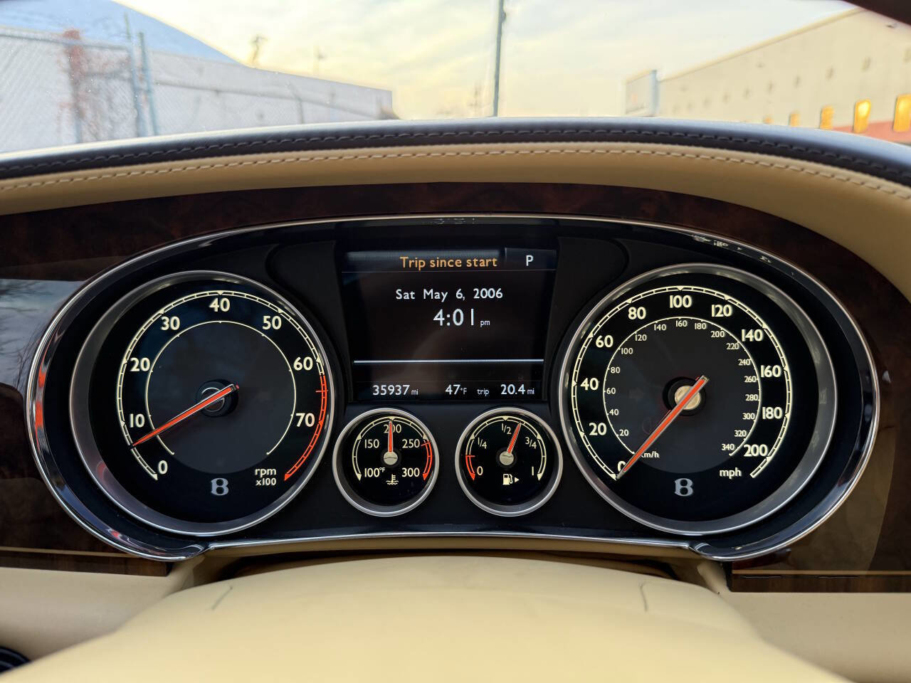 Used 2014 Bentley Flying Spur W12 image 10