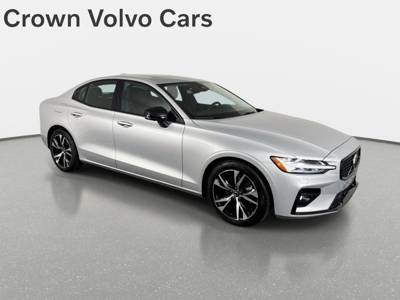 Used 2025 Volvo S60 B5 Plus FWD image 3