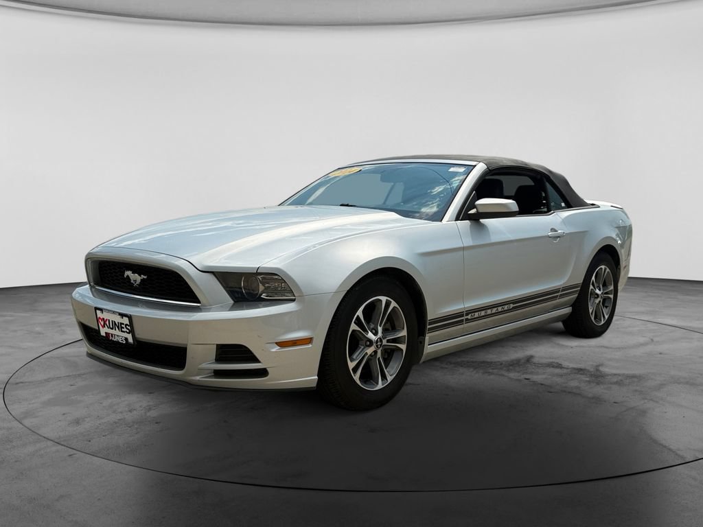 Used 2014 Ford Mustang Premium w/ Comfort Package RWD image 4