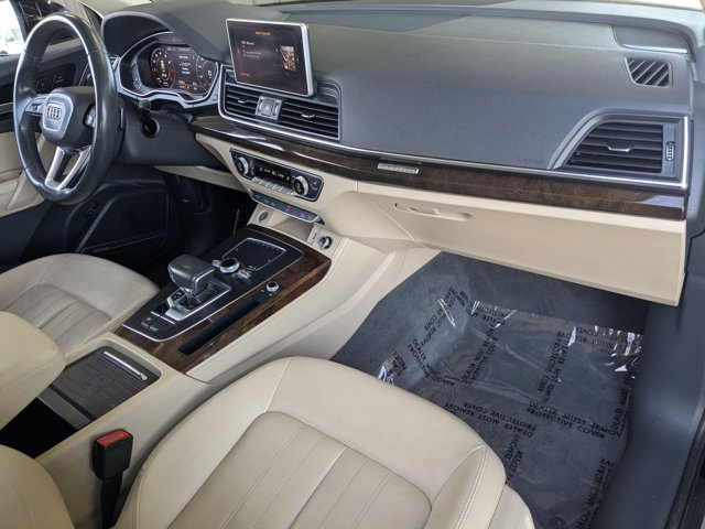 Used 2019 Audi Q5 2.0T Premium Plus w/ Premium Plus Package AWD/4WD image 24