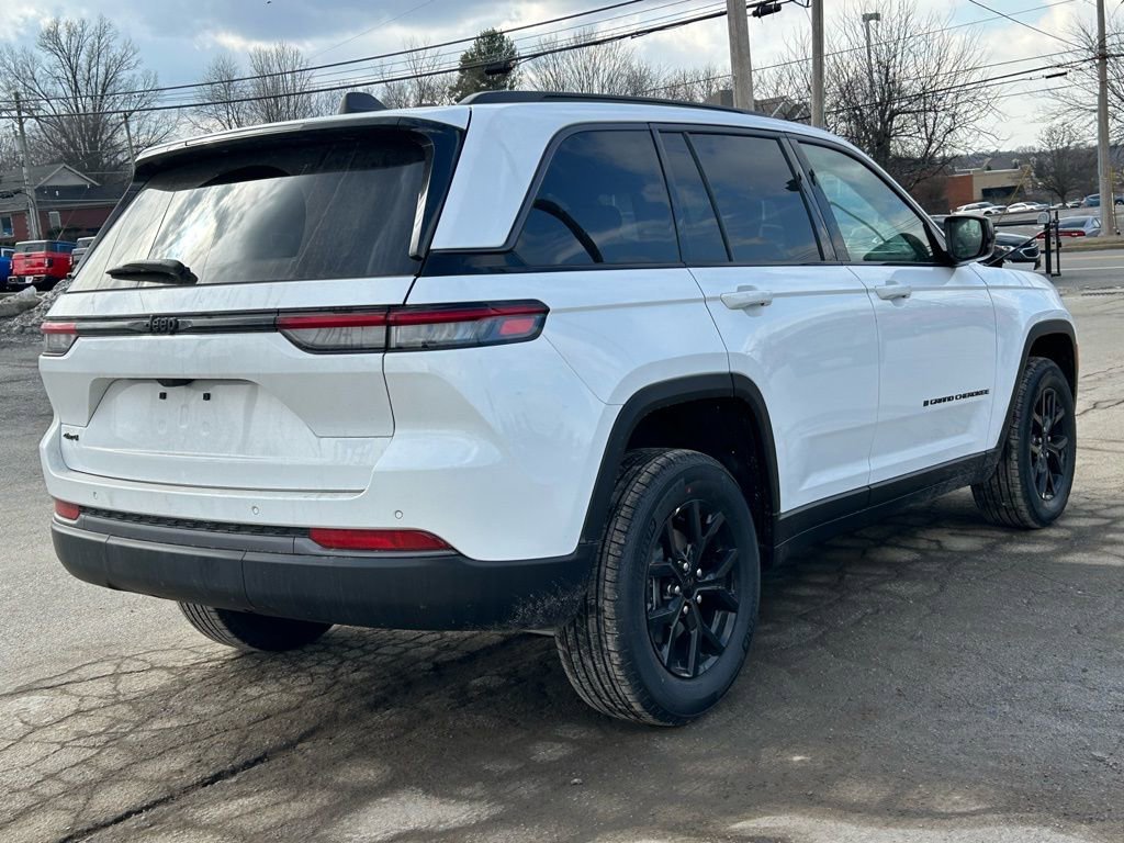 New 2026 Jeep Grand Cherokee Altitude image 5