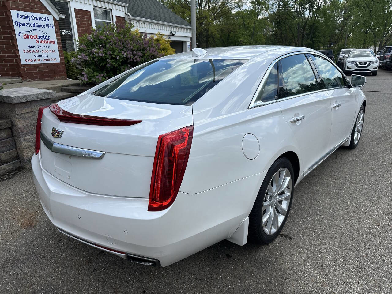 Used 2017 Cadillac XTS Luxury w/ Driver Awareness Package FWD image 8