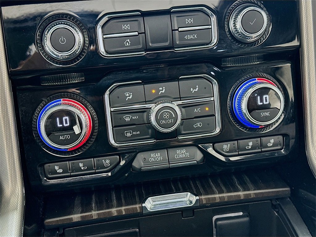 Used 2024 GMC Yukon Denali image 16