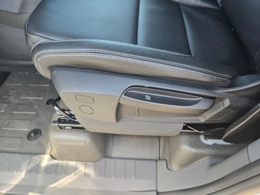 Used 2026 INEOS Grenadier Fieldmaster Edition image 13