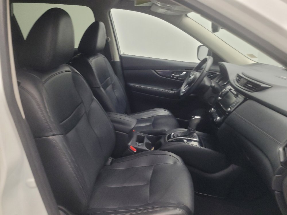 Used 2018 Nissan Rogue SL w/ Premium Package FWD image 21