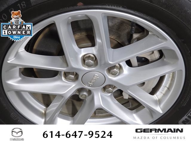 Used 2024 Jeep Grand Cherokee L Laredo AWD/4WD image 13