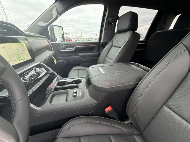 New 2026 GMC Sierra 3500 Denali w/ Denali Reserve Package image 22
