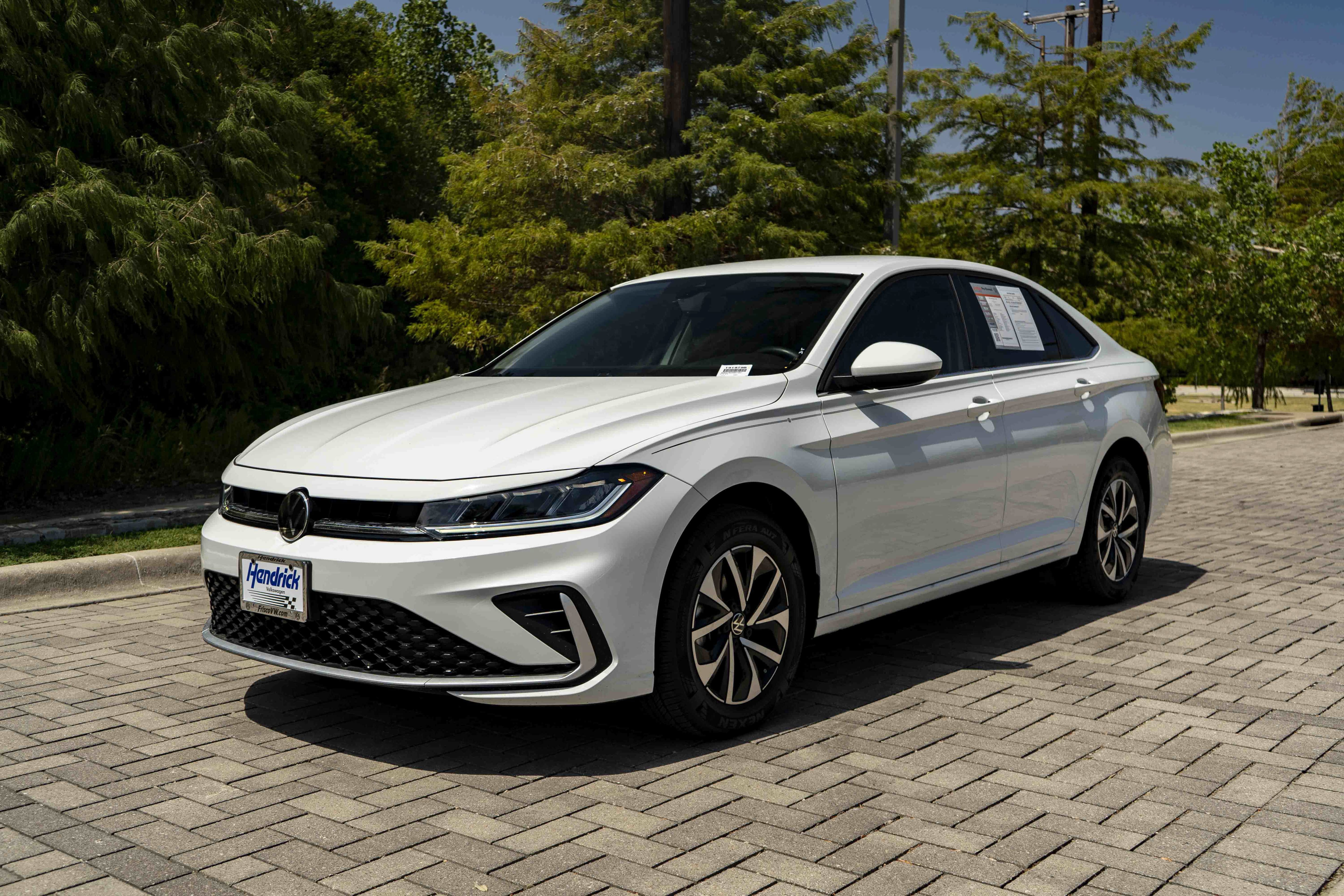 Certified 2025 Volkswagen Jetta S FWD image 4