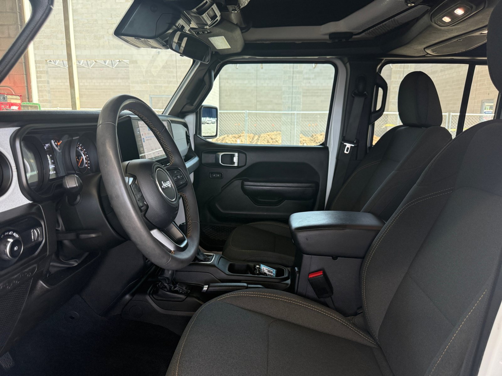 Used 2024 Jeep Wrangler Unlimited Sport AWD/4WD image 21