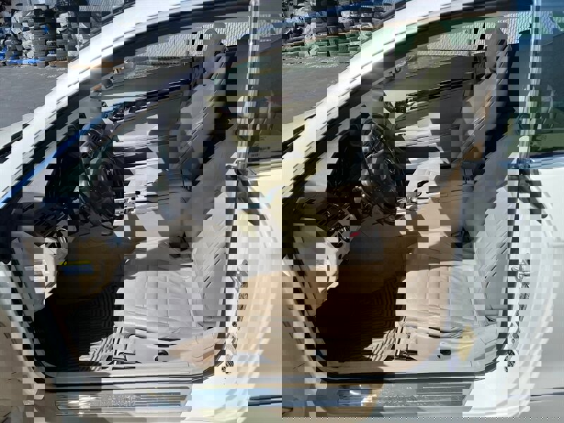 Used 2011 Mercedes-Benz E 350 Coupe image 16