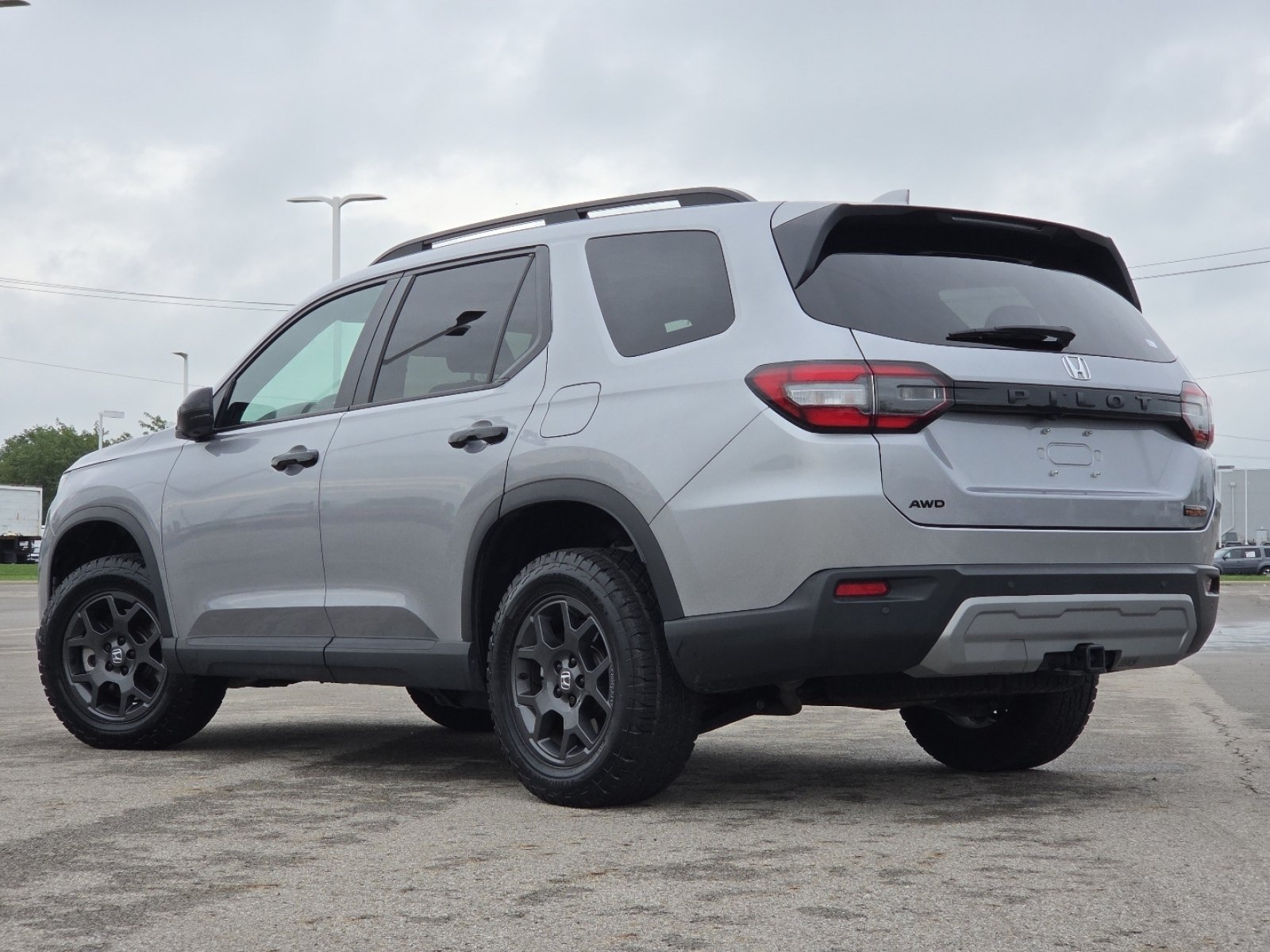 Used 2025 Honda Pilot TrailSport image 16