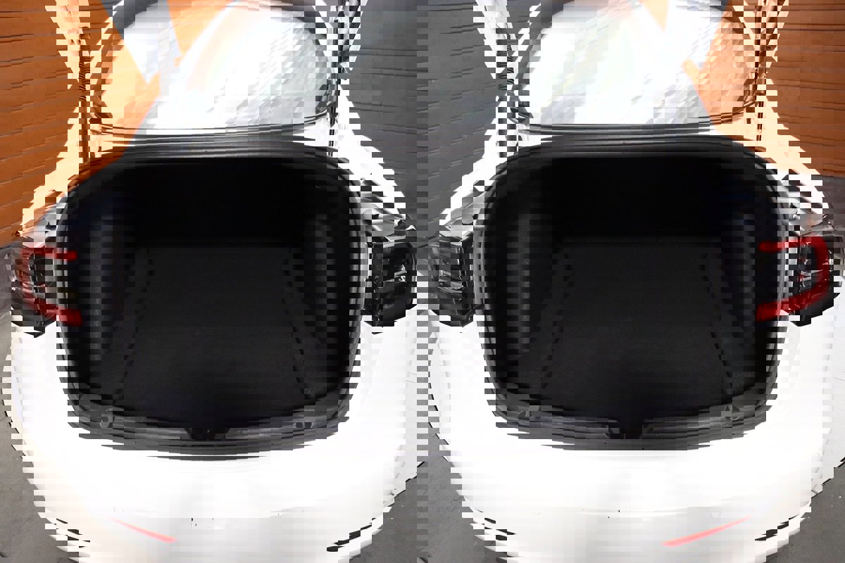 Used 2023 Tesla Model 3 Long Range image 9