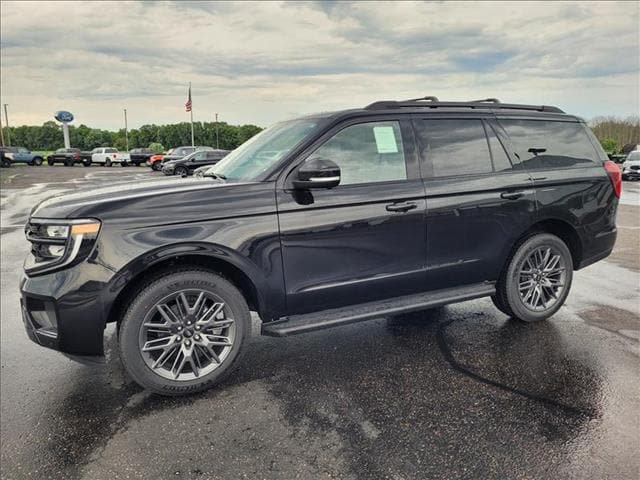 New 2026 Ford Expedition Platinum w/ Stealth Appearance Package