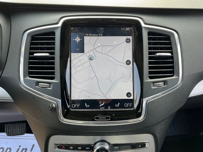 Used 2018 Volvo XC90 T6 Momentum w/ Convenience Package image 18