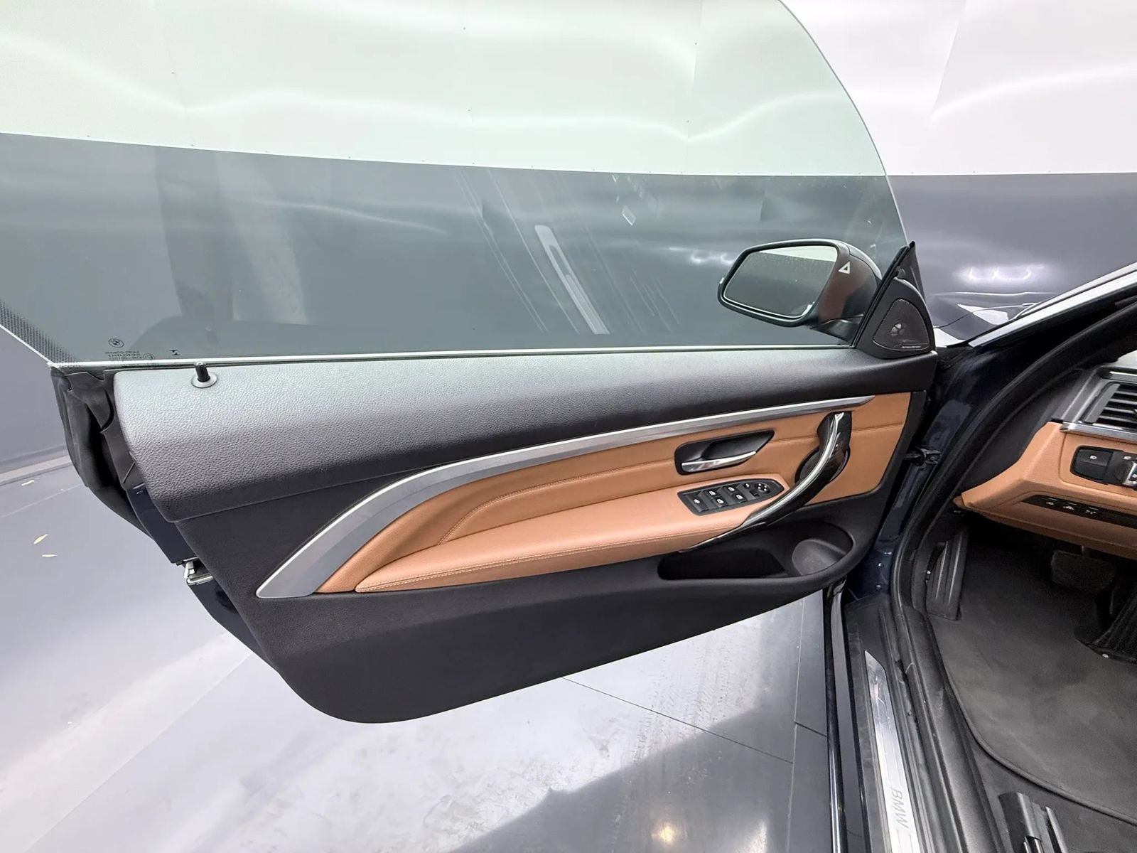 Used 2017 BMW 440i xDrive Convertible AWD/4WD image 29