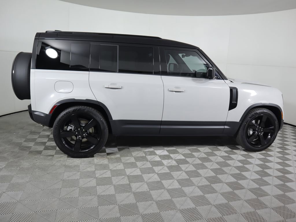 New 2026 Land Rover Defender 110 S image 4